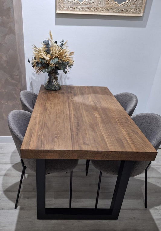 MESA DE COMEDOR - 140 X 100 x 7 x 6 CM